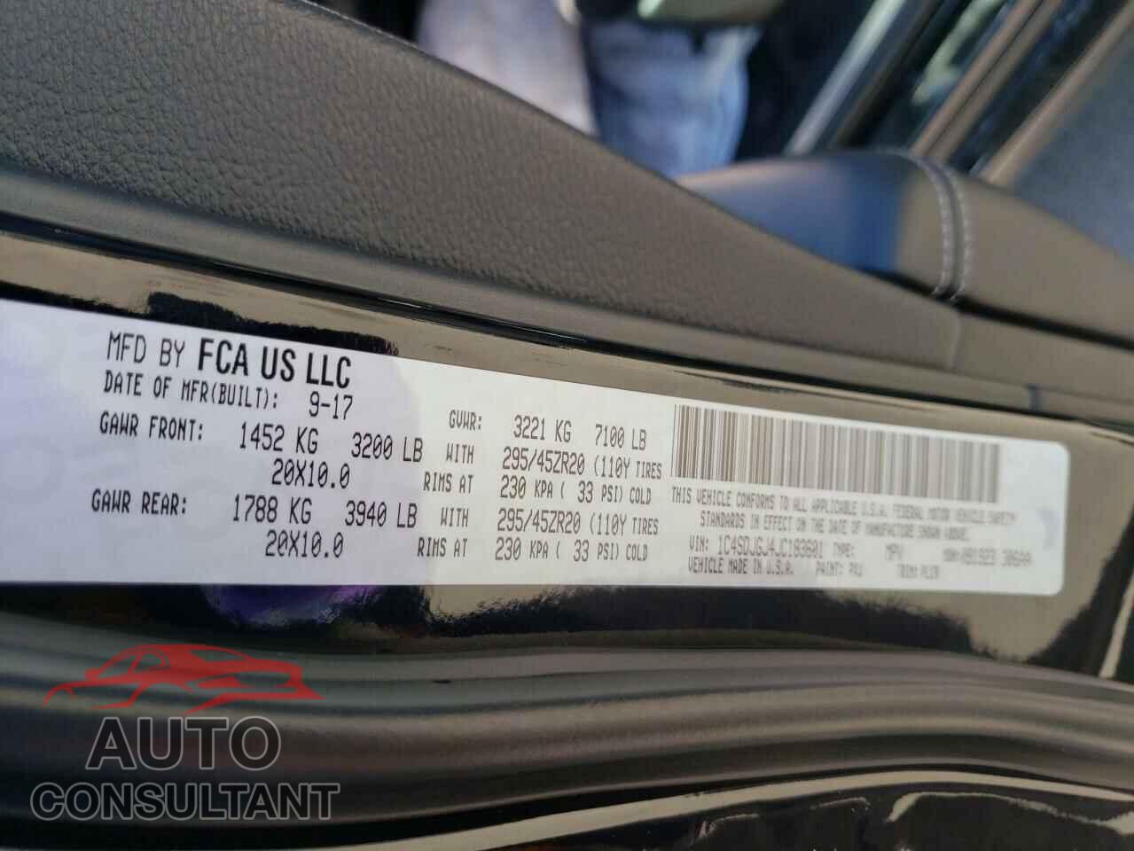 DODGE DURANGO 2018 - 1C4SDJGJ4JC183601