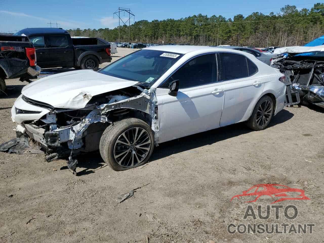 TOYOTA CAMRY 2018 - 4T1B11HK0JU157129