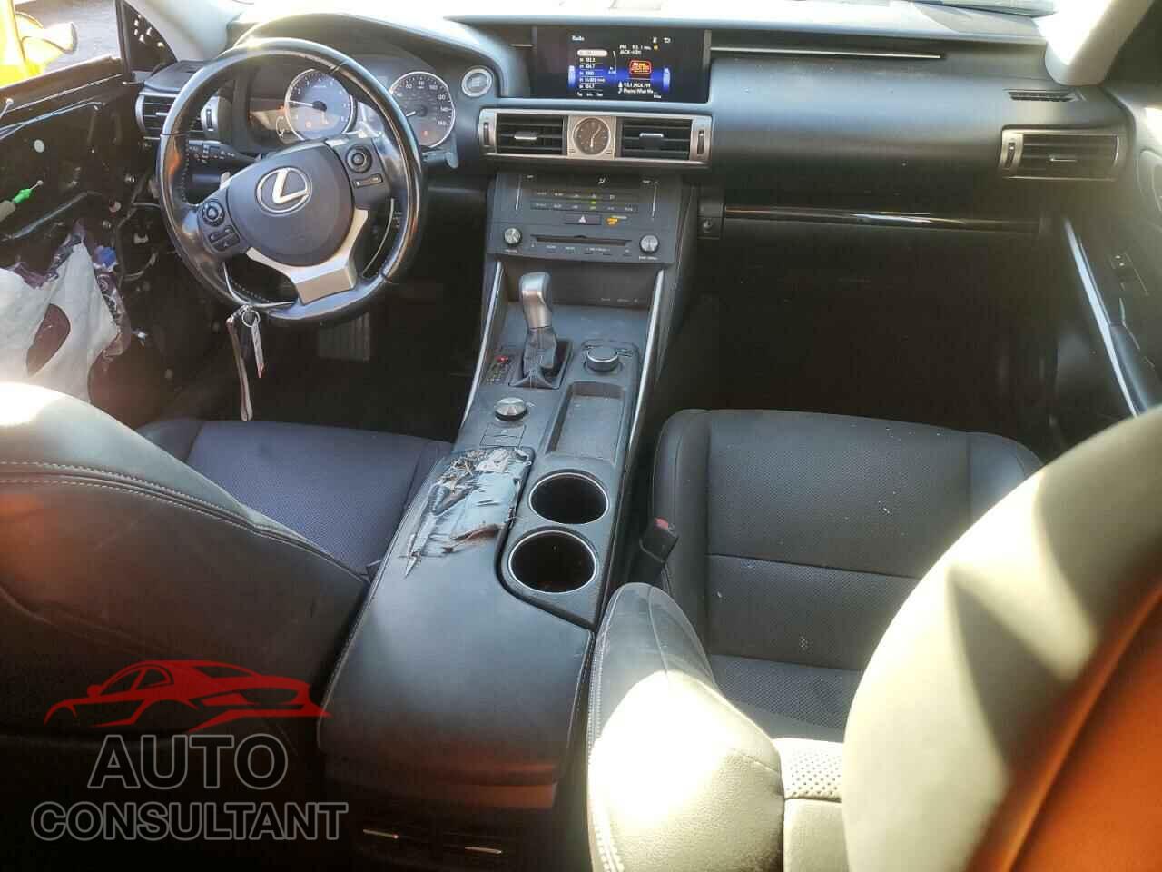 LEXUS IS 2015 - JTHBF1D27F5070792