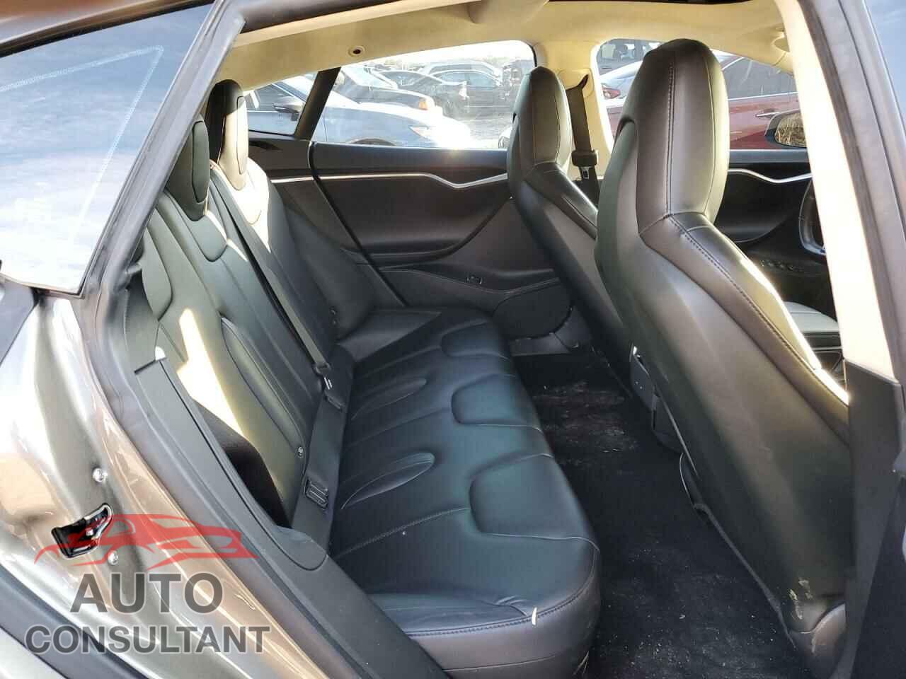TESLA MODEL S 2016 - 5YJSA1E16GF161946