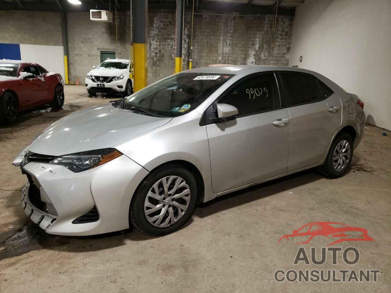 TOYOTA COROLLA 2018 - 2T1BURHEXJC109669