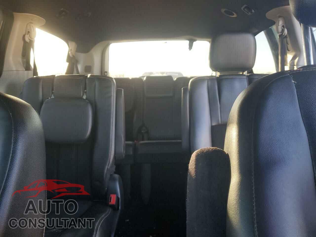 DODGE CARAVAN 2017 - 2C4RDGCGXHR813232
