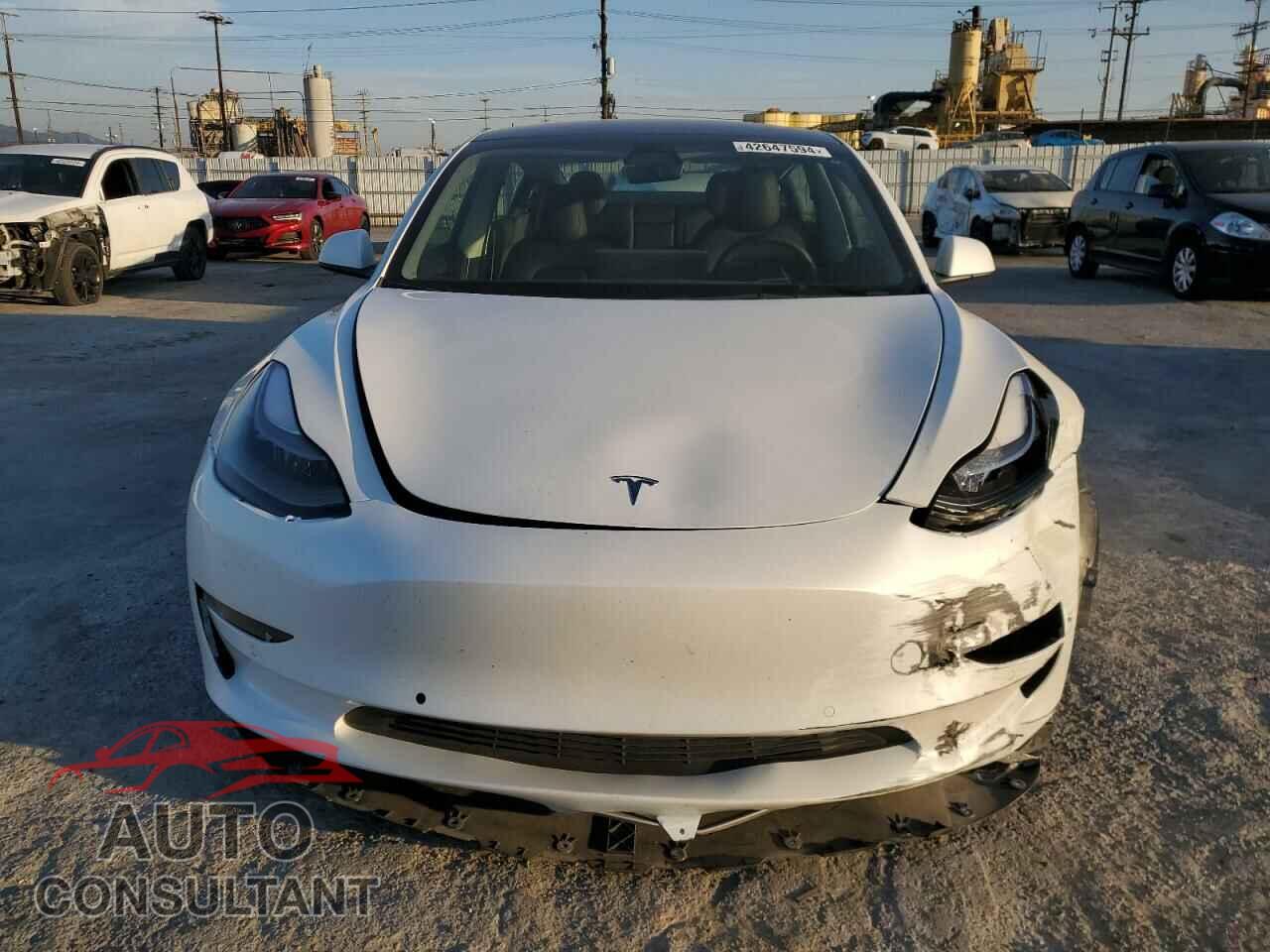 TESLA MODEL 3 2022 - 5YJ3E1EB5NF108007