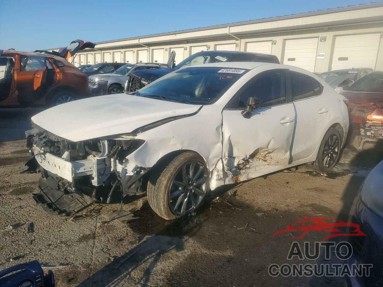 MAZDA 3 2018 - 3MZBN1V36JM175870