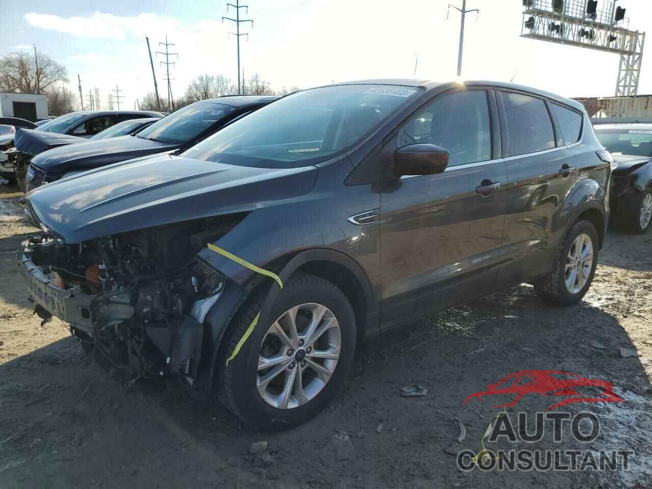 FORD ESCAPE 2017 - 1FMCU9GD4HUD25751