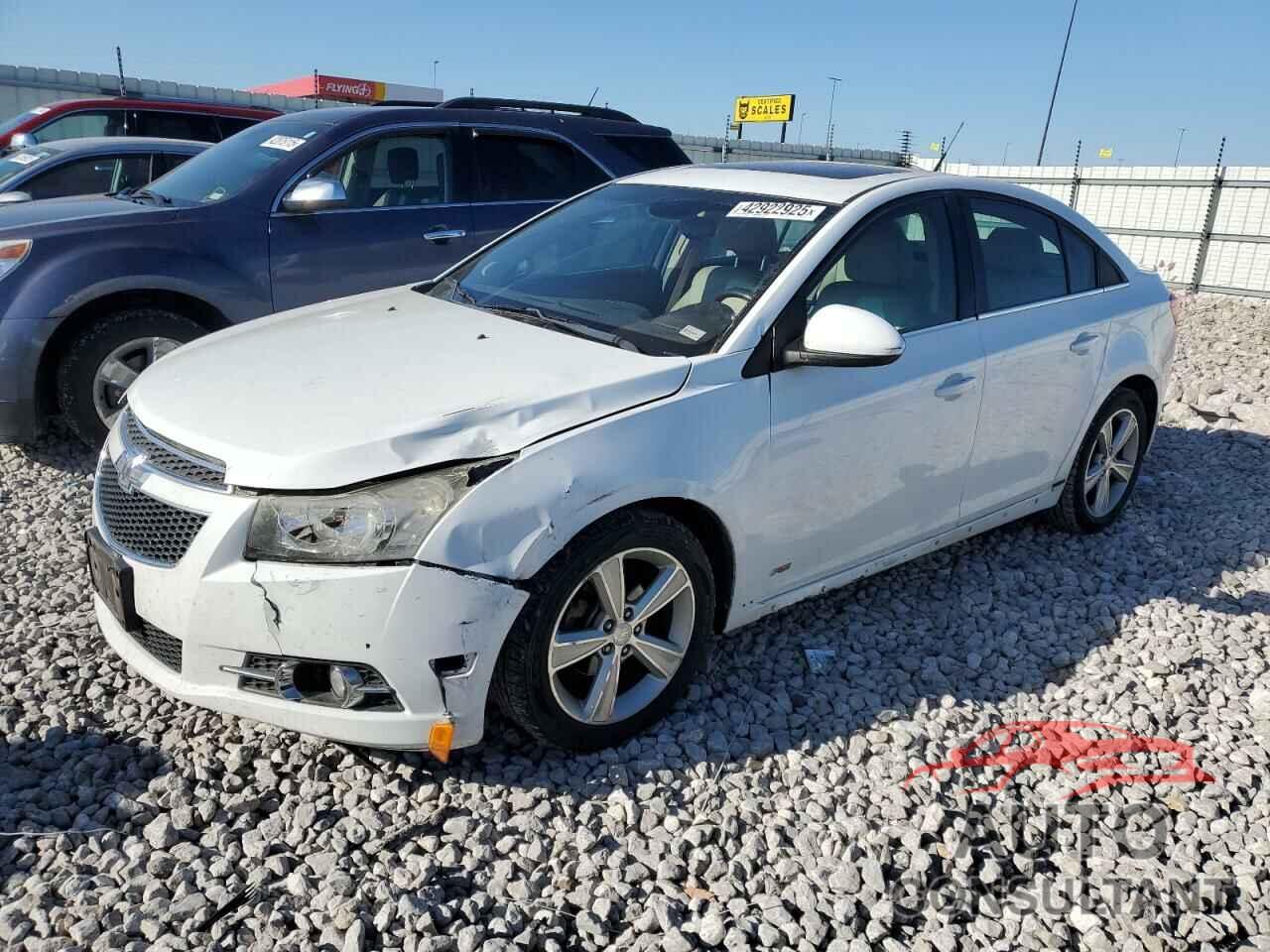 CHEVROLET CRUZE 2014 - 1G1PE5SB7E7317714