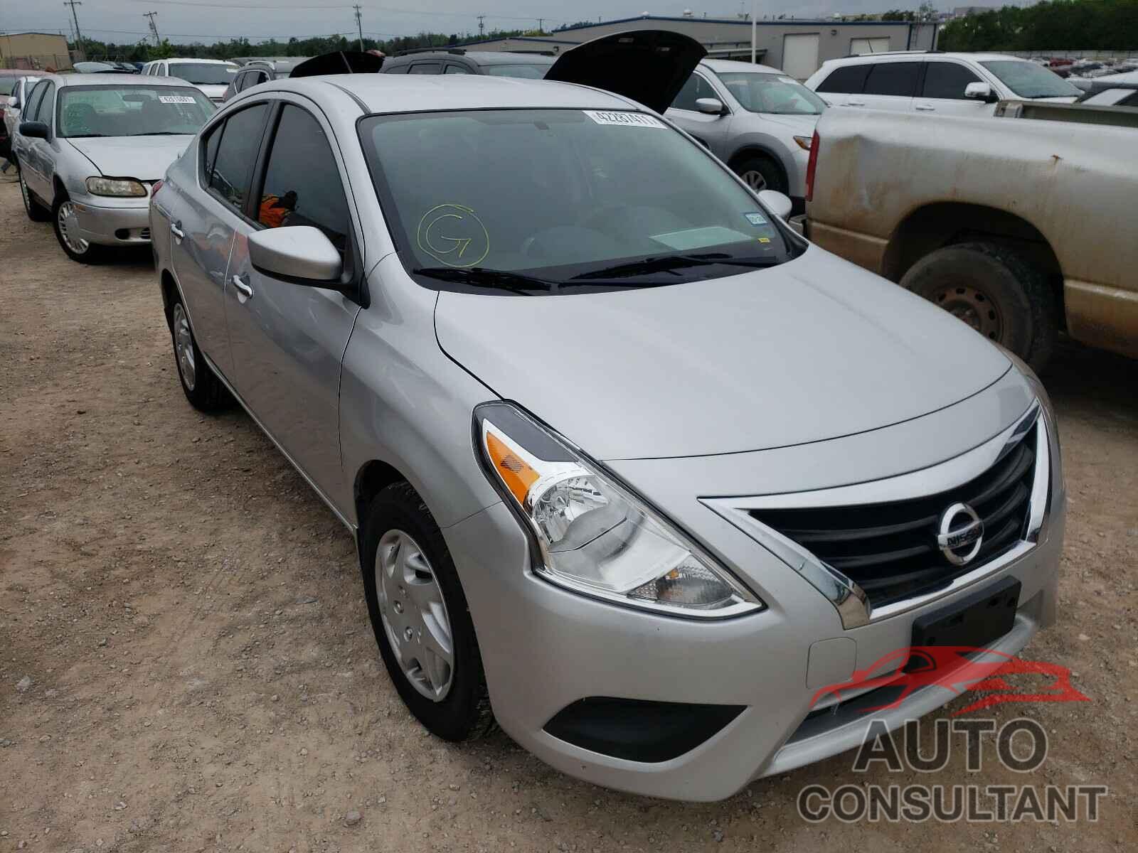 NISSAN VERSA 2017 - 3N1CN7AP8HK471047