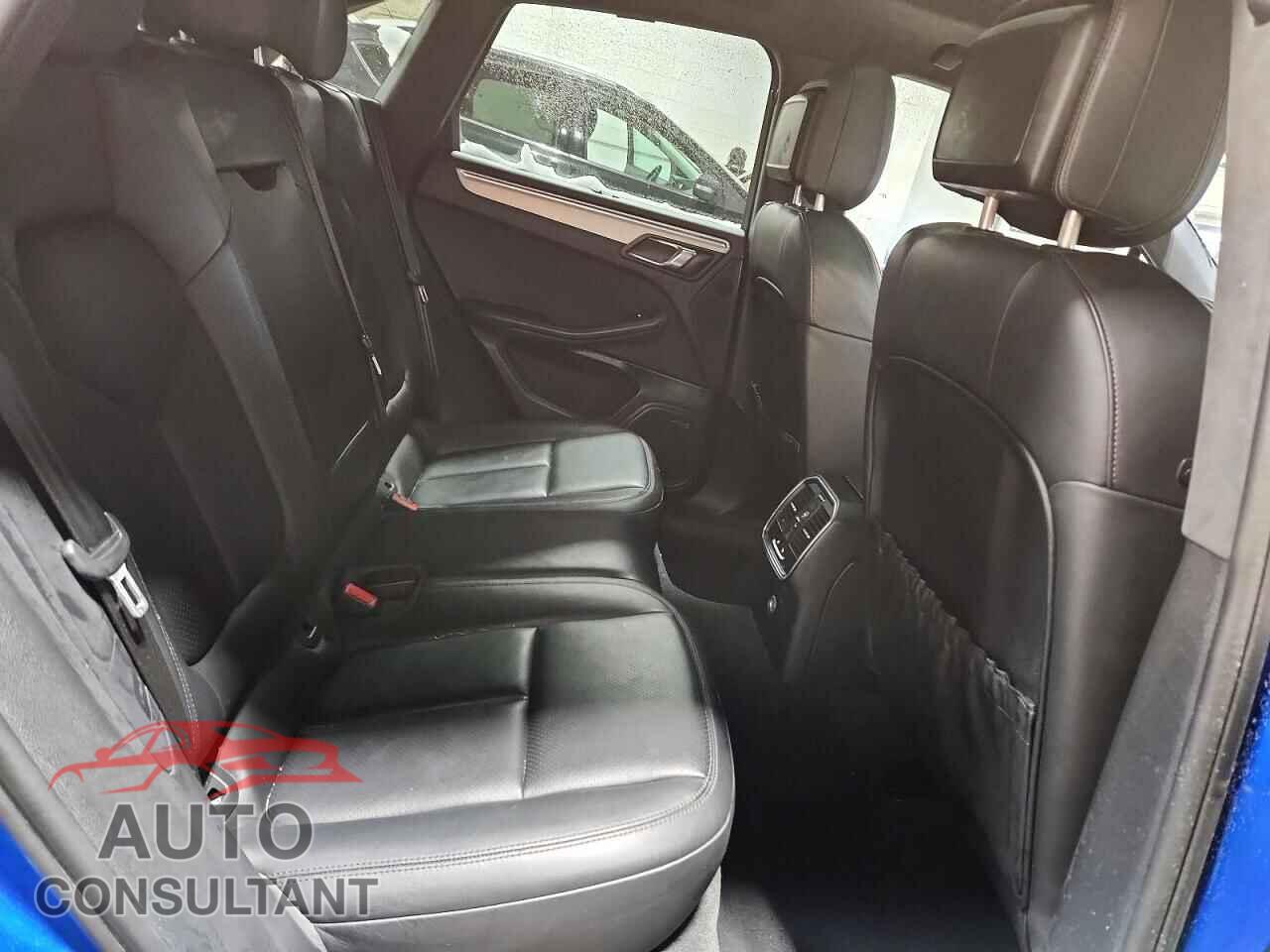 PORSCHE MACAN 2016 - WP1AF2A59GLB91692
