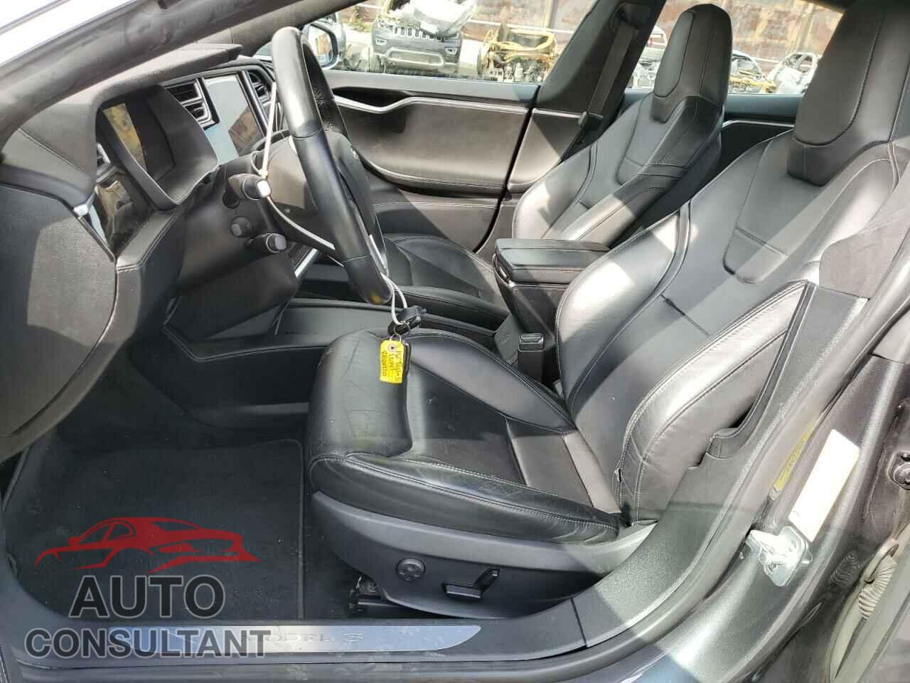 TESLA MODEL S 2016 - 5YJSA1E14GF158057