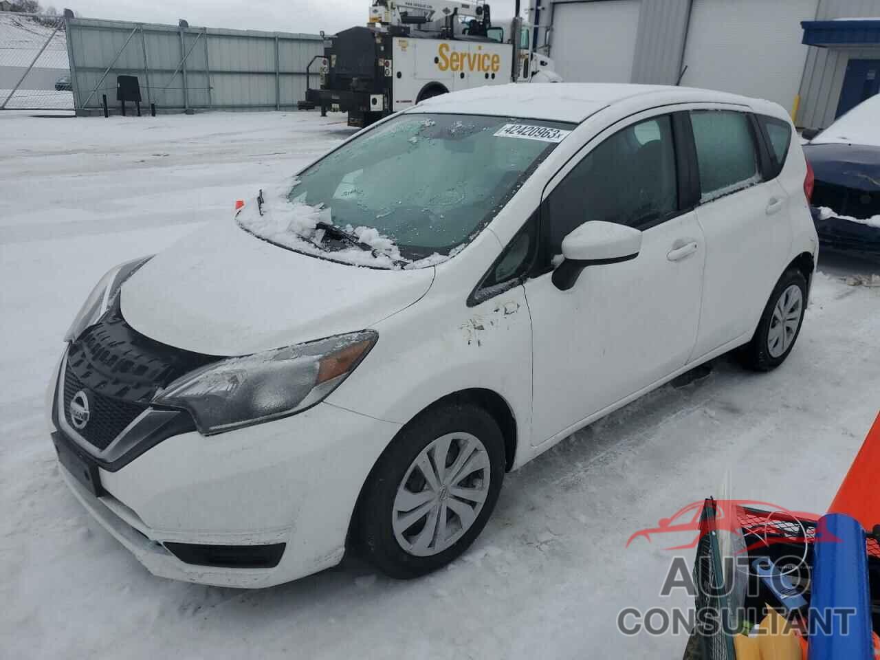 NISSAN VERSA 2018 - 3N1CE2CP9JL360054