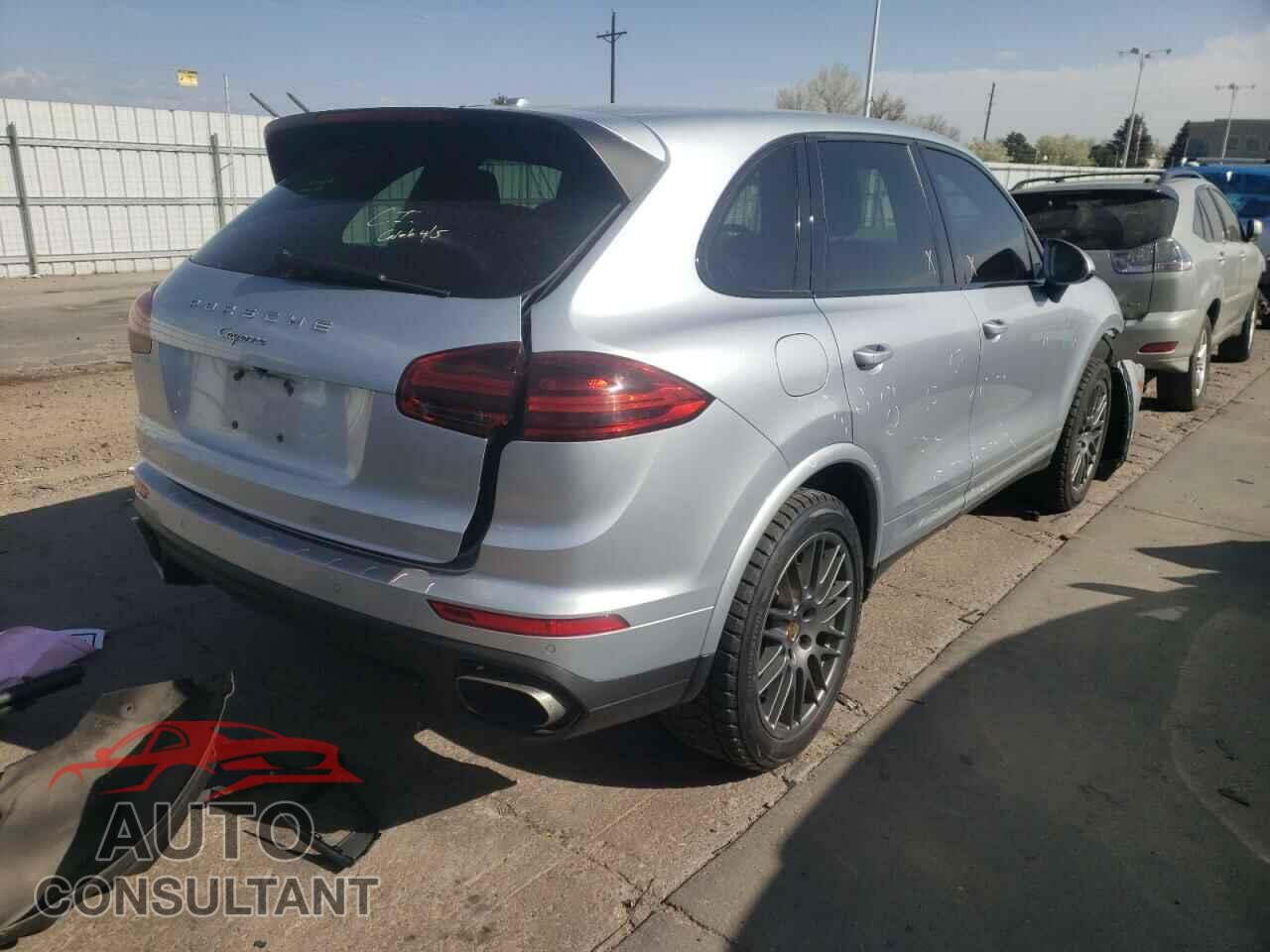 PORSCHE CAYENNE 2017 - WP1AA2A21HKA80789