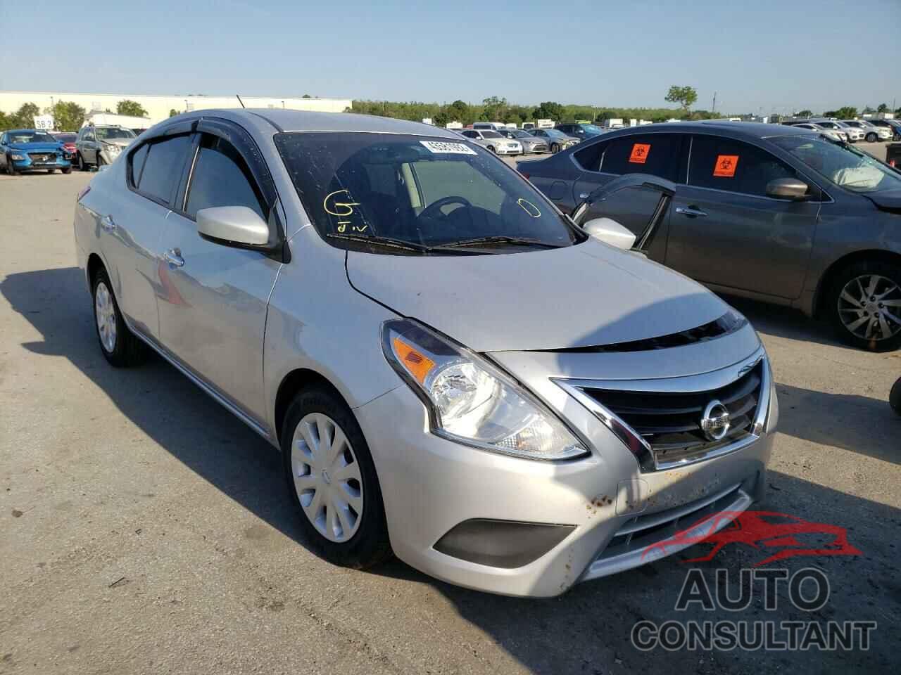 NISSAN VERSA 2019 - 3N1CN7AP1KL833205