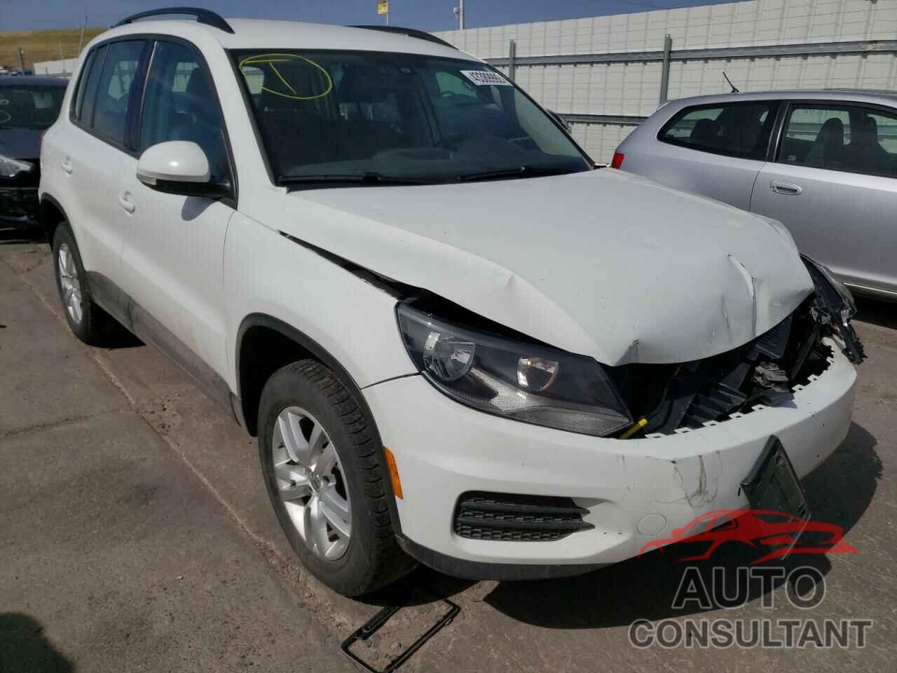 VOLKSWAGEN TIGUAN 2016 - WVGBV7AX5GW559206