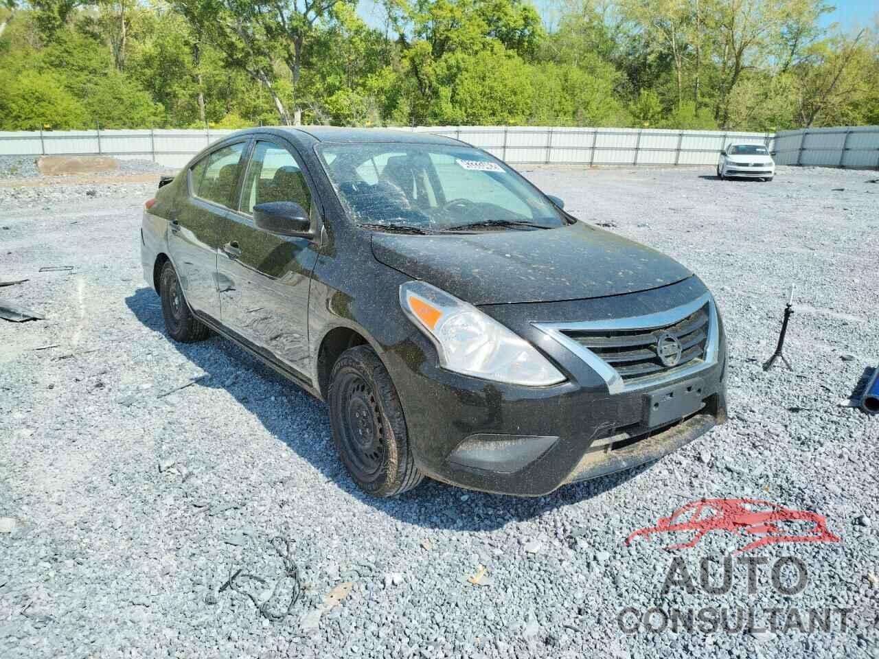 NISSAN VERSA 2018 - 3N1CN7AP1JL883486