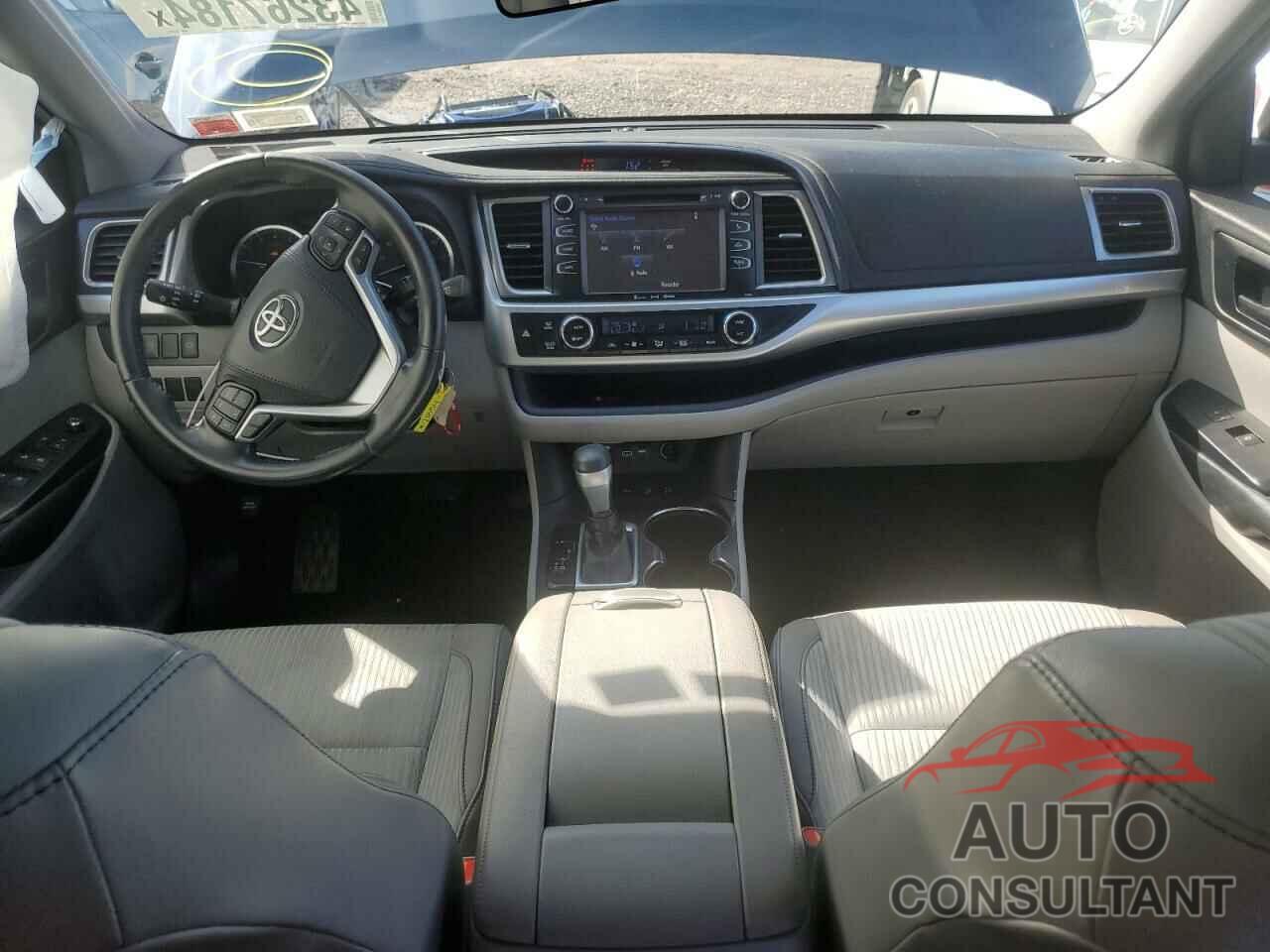 TOYOTA HIGHLANDER 2019 - 5TDBZRFH4KS962012