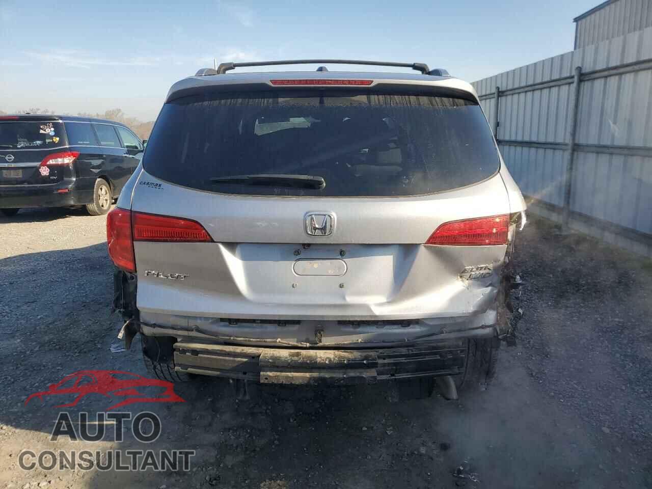 HONDA PILOT 2017 - 5FNYF6H09HB032080