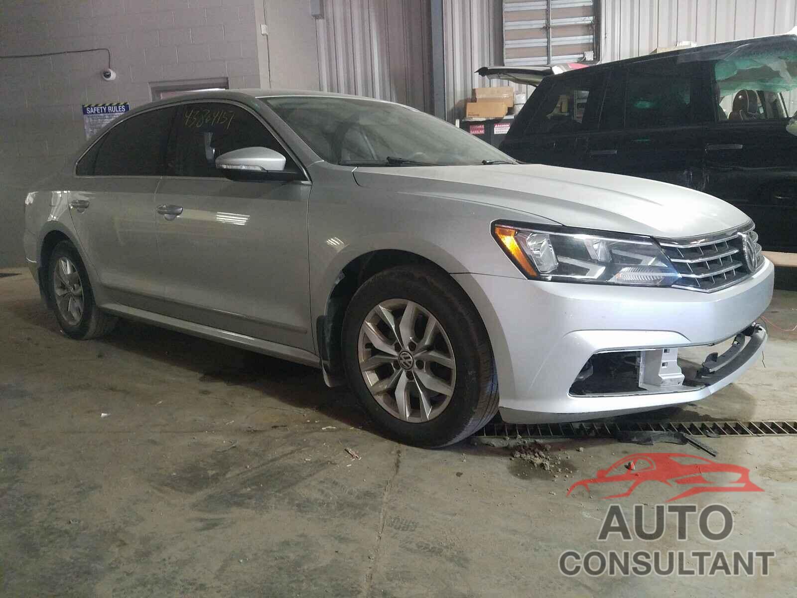 VOLKSWAGEN PASSAT 2017 - 1VWAT7A37HC068512