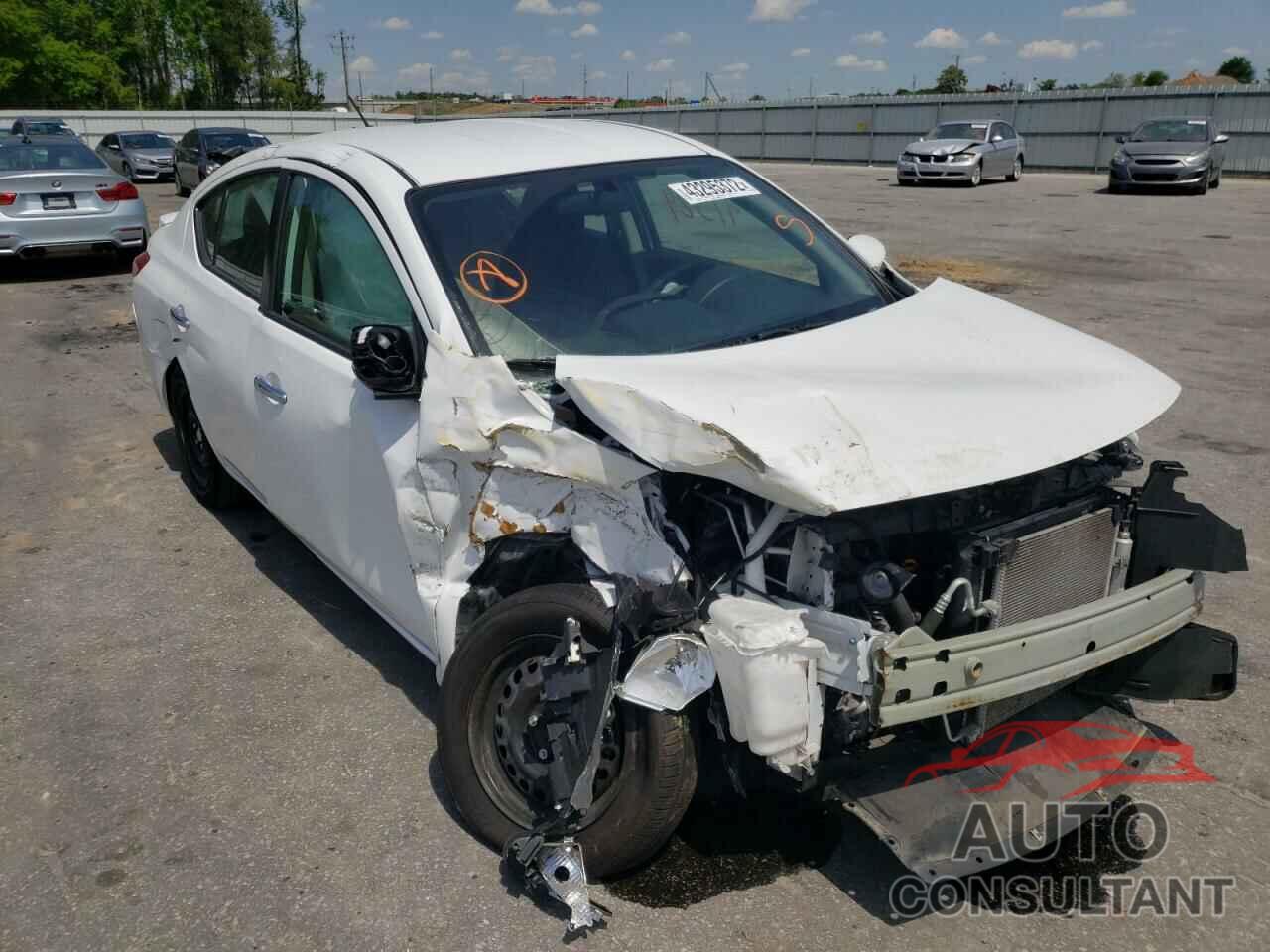 NISSAN VERSA 2019 - 3N1CN7AP7KL847531