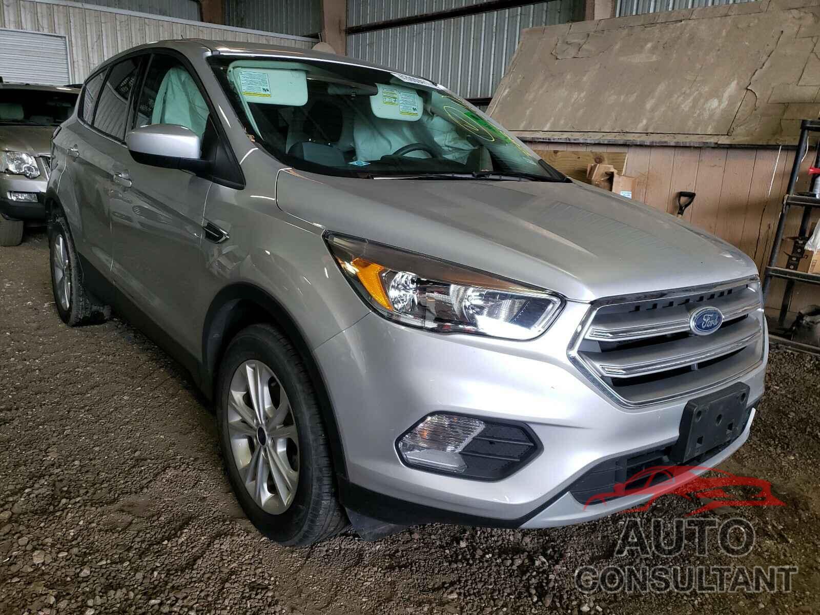 FORD ESCAPE 2017 - 1FMCU0GD0HUE23283