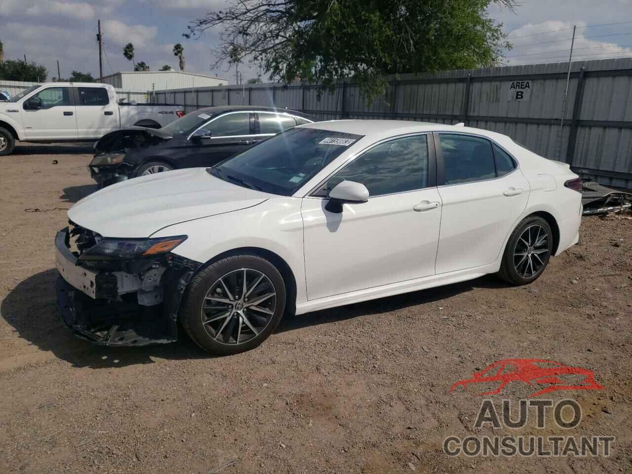 TOYOTA CAMRY 2021 - 4T1G11AK7MU415375