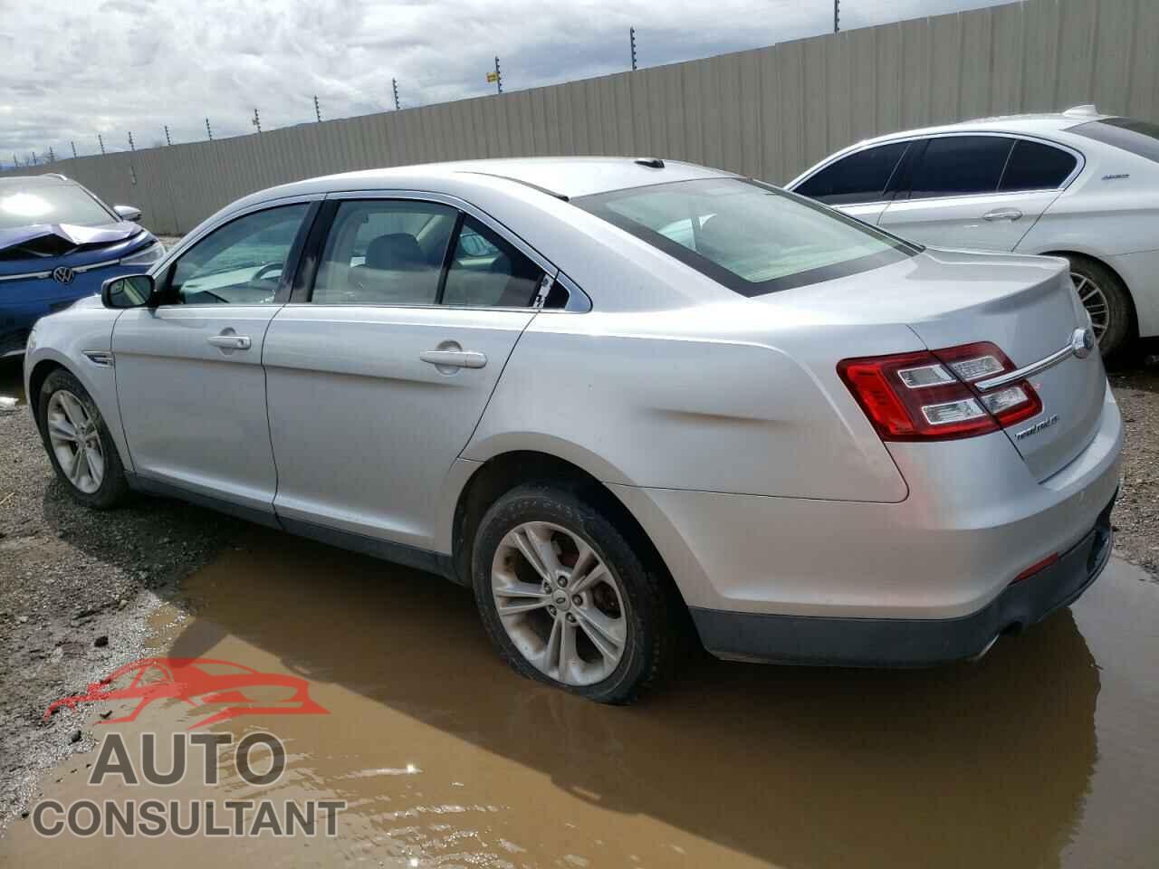 FORD TAURUS 2015 - 1FAHP2D85FG151660