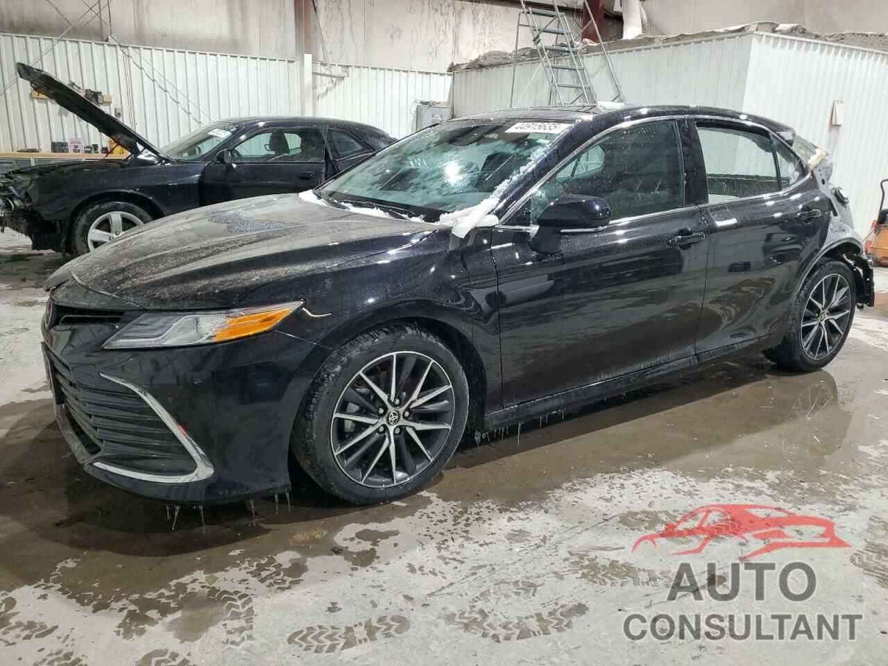 TOYOTA CAMRY 2023 - 4T1F11BKXPU102237