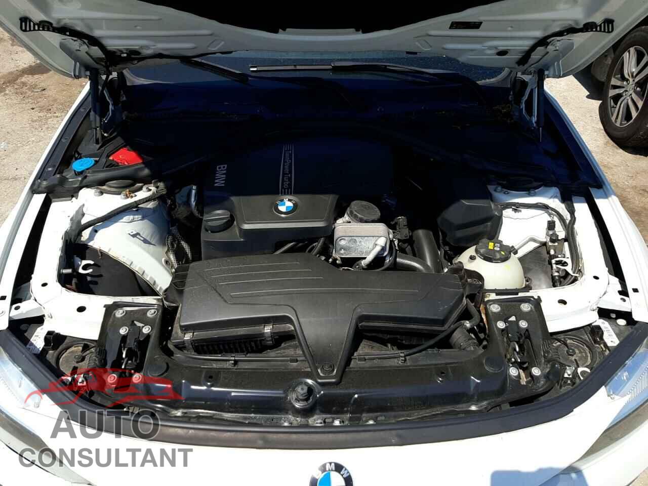 BMW 3 SERIES 2016 - WBA8E1G57GNU11174