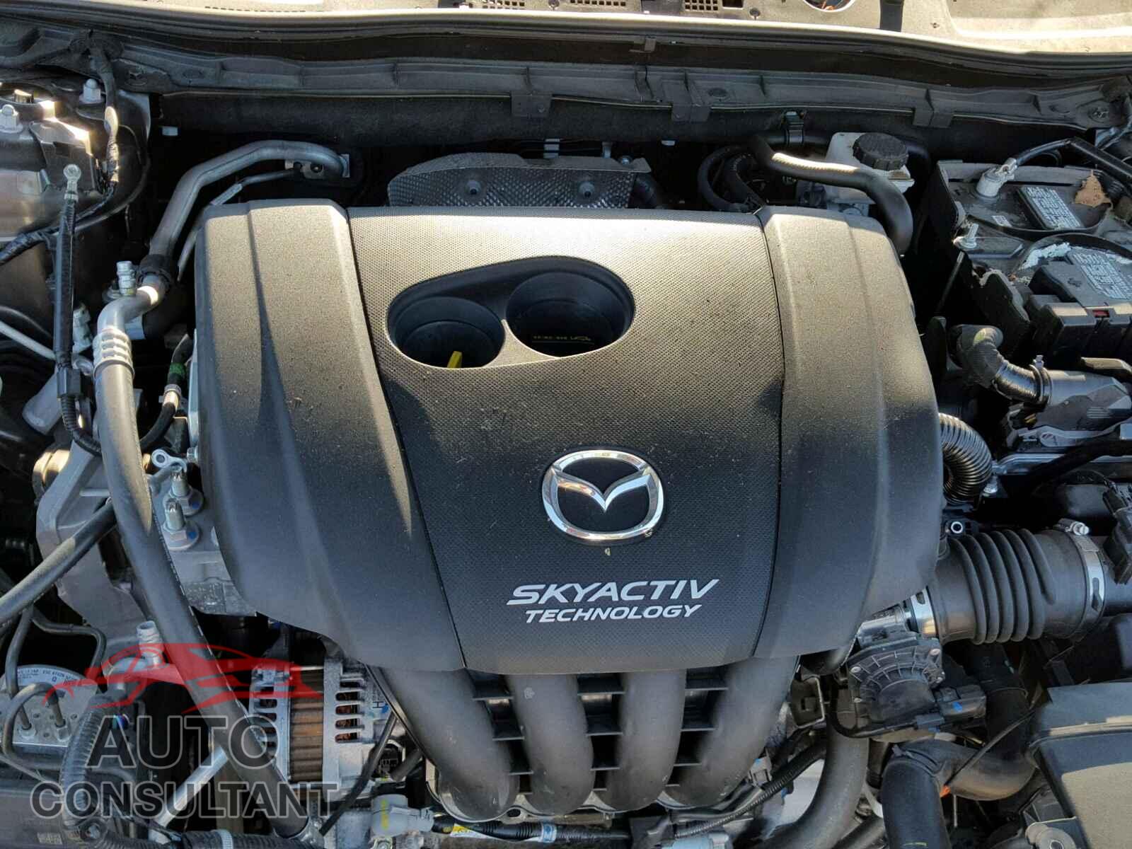 MAZDA 3 2017 - 3MZBN1U70HM118661