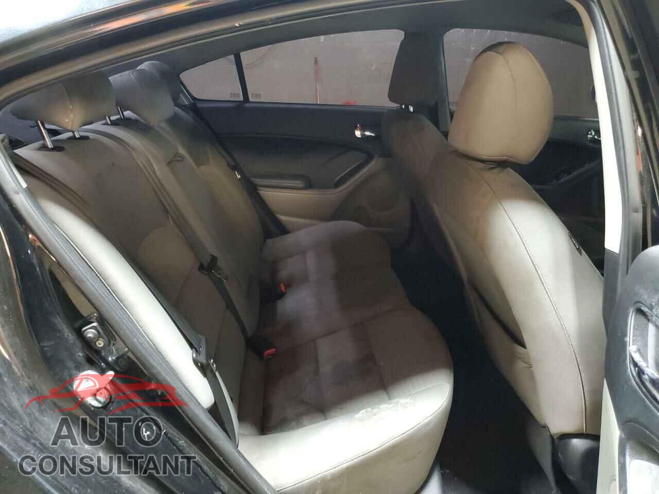 KIA FORTE 2016 - KNAFX4A65G5541345
