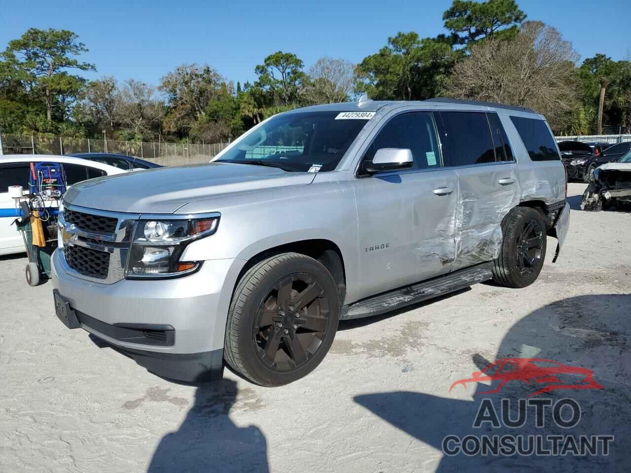 CHEVROLET TAHOE 2017 - 1GNSCAKC6HR364449