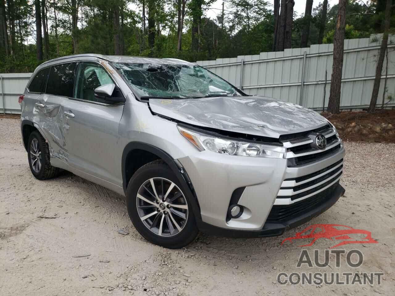 TOYOTA HIGHLANDER 2018 - 5TDKZRFH4JS269729