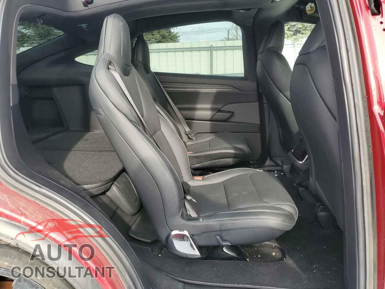 TESLA MODEL X 2023 - 7SAXCBE63PF391027