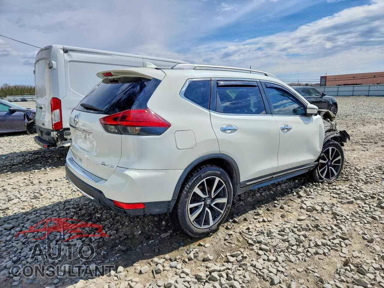 NISSAN ROGUE 2017 - 5N1AT2MV4HC810704