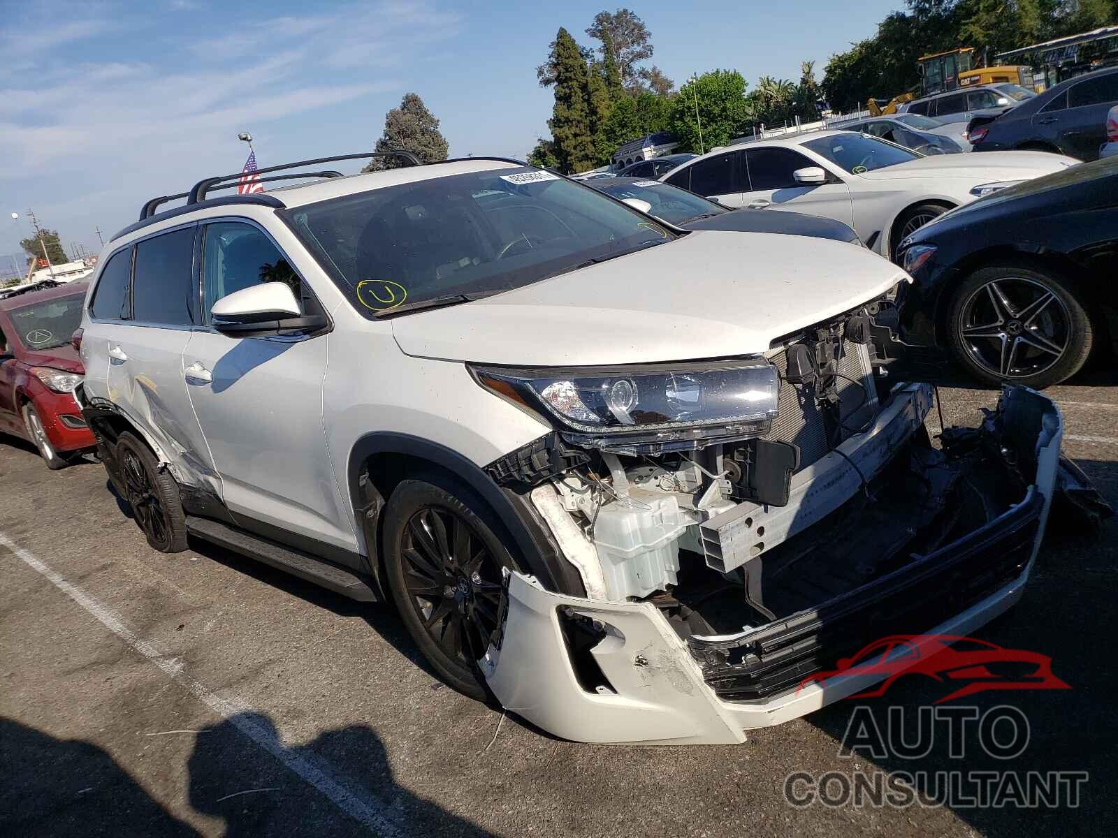 TOYOTA HIGHLANDER 2019 - 5TDKZRFH7KS302661
