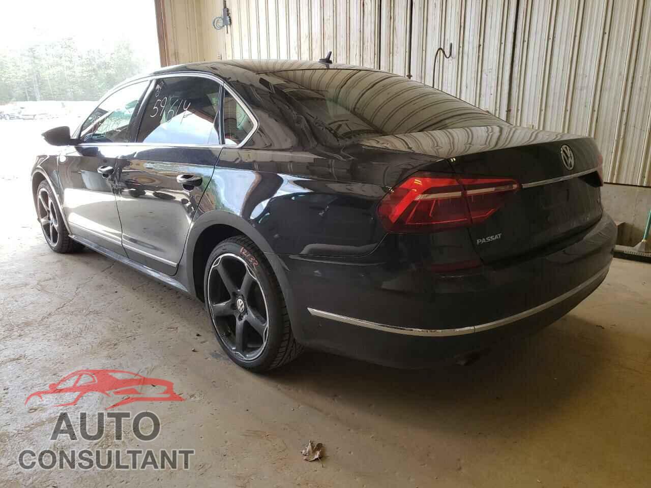 VOLKSWAGEN PASSAT 2017 - 1VWAT7A32HC035773
