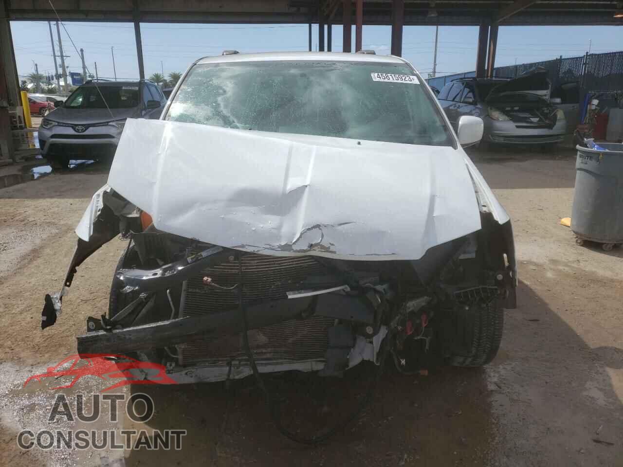 DODGE CARAVAN 2017 - 2C4RDGEG8HR697641