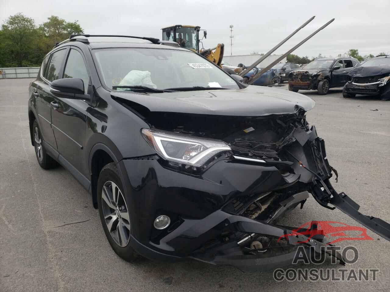 TOYOTA RAV4 2018 - 2T3RFREV6JW734184