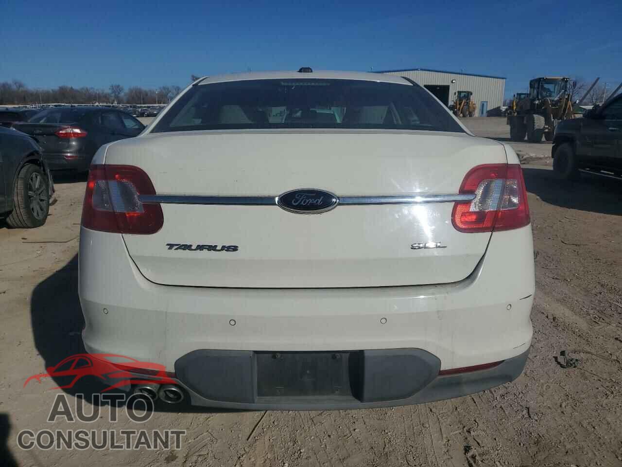 FORD TAURUS 2011 - 1FAHP2EW4BG189436