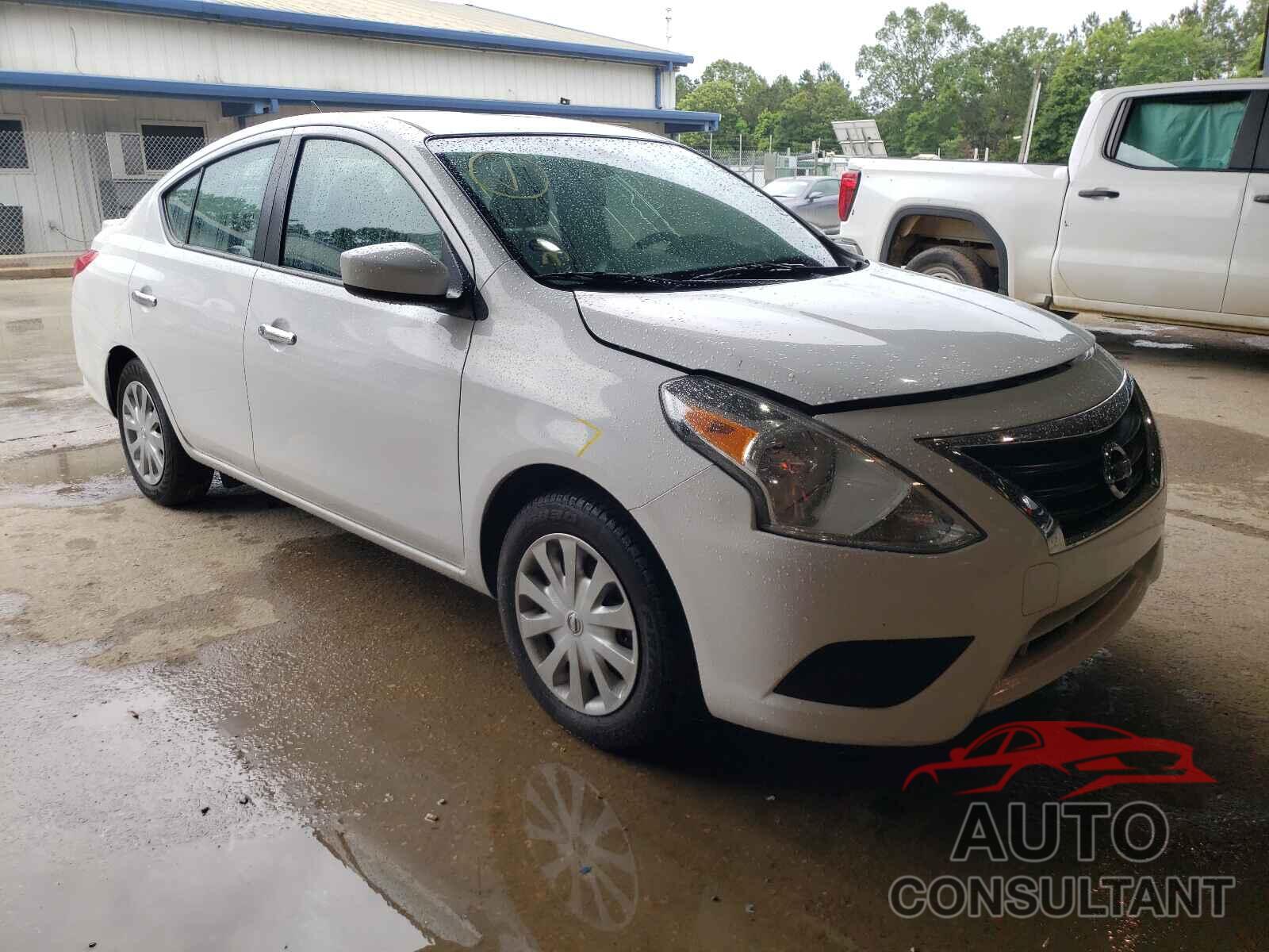 NISSAN VERSA 2018 - 3N1CN7AP7JL837046