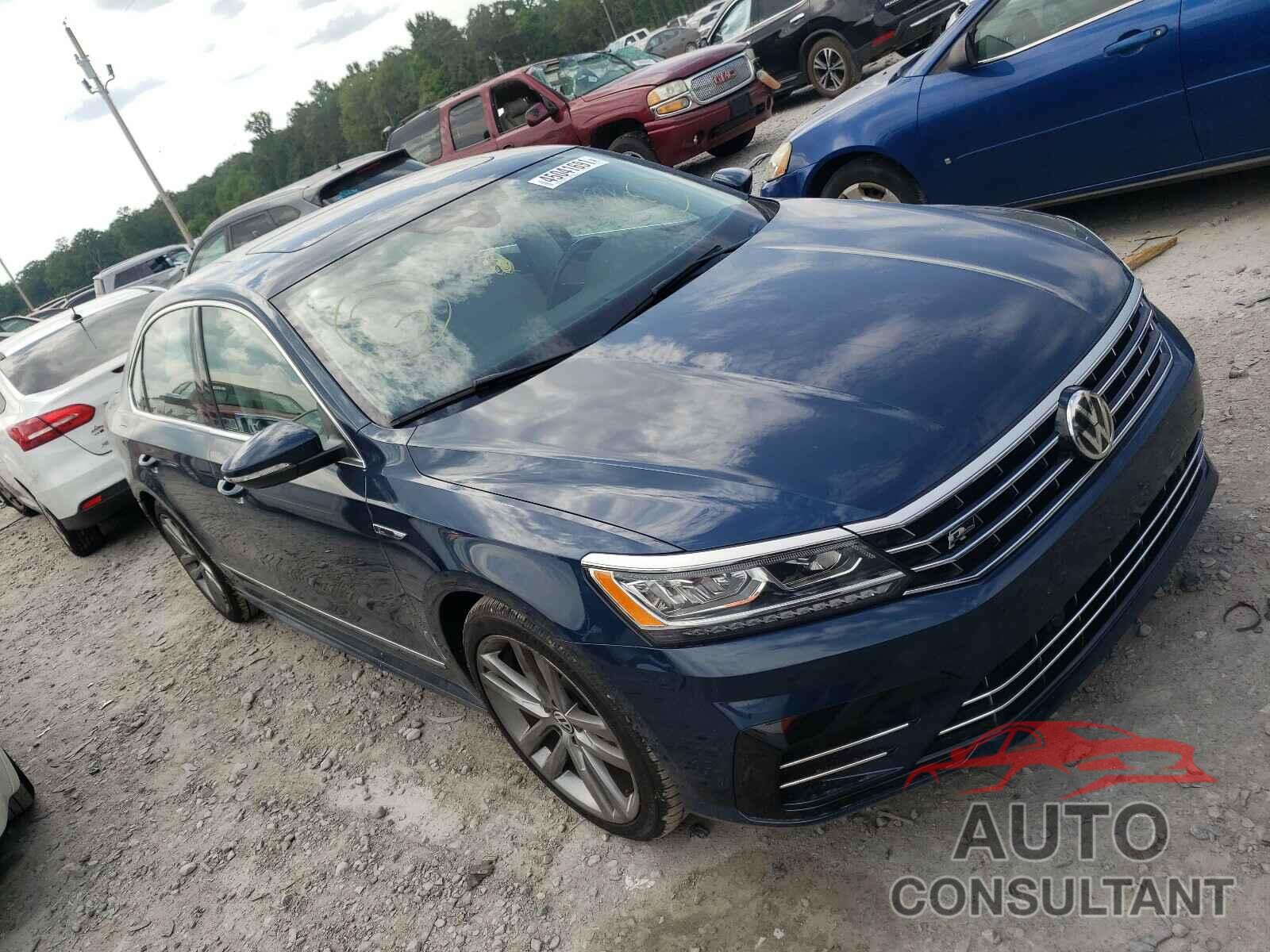 VOLKSWAGEN PASSAT 2019 - 1VWMA7A37KC013200