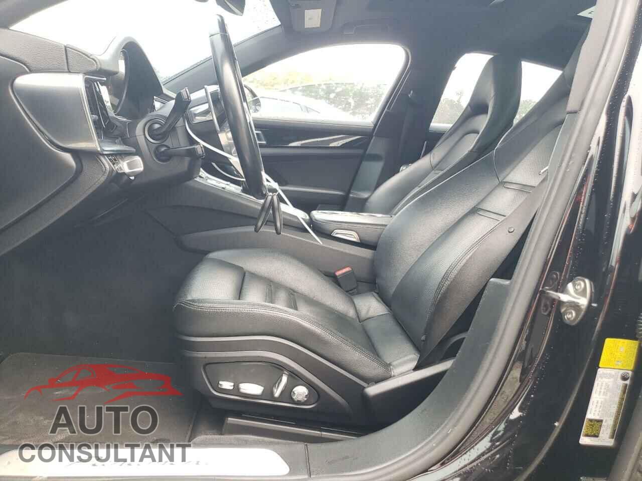 PORSCHE PANAMERA 2018 - WP0AA2A76JL101651