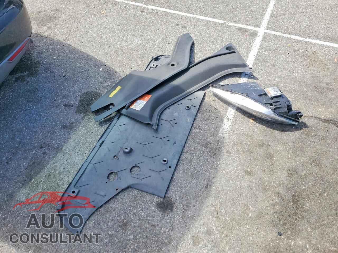 TESLA MODEL S 2014 - 5YJSA1H18EFP52997