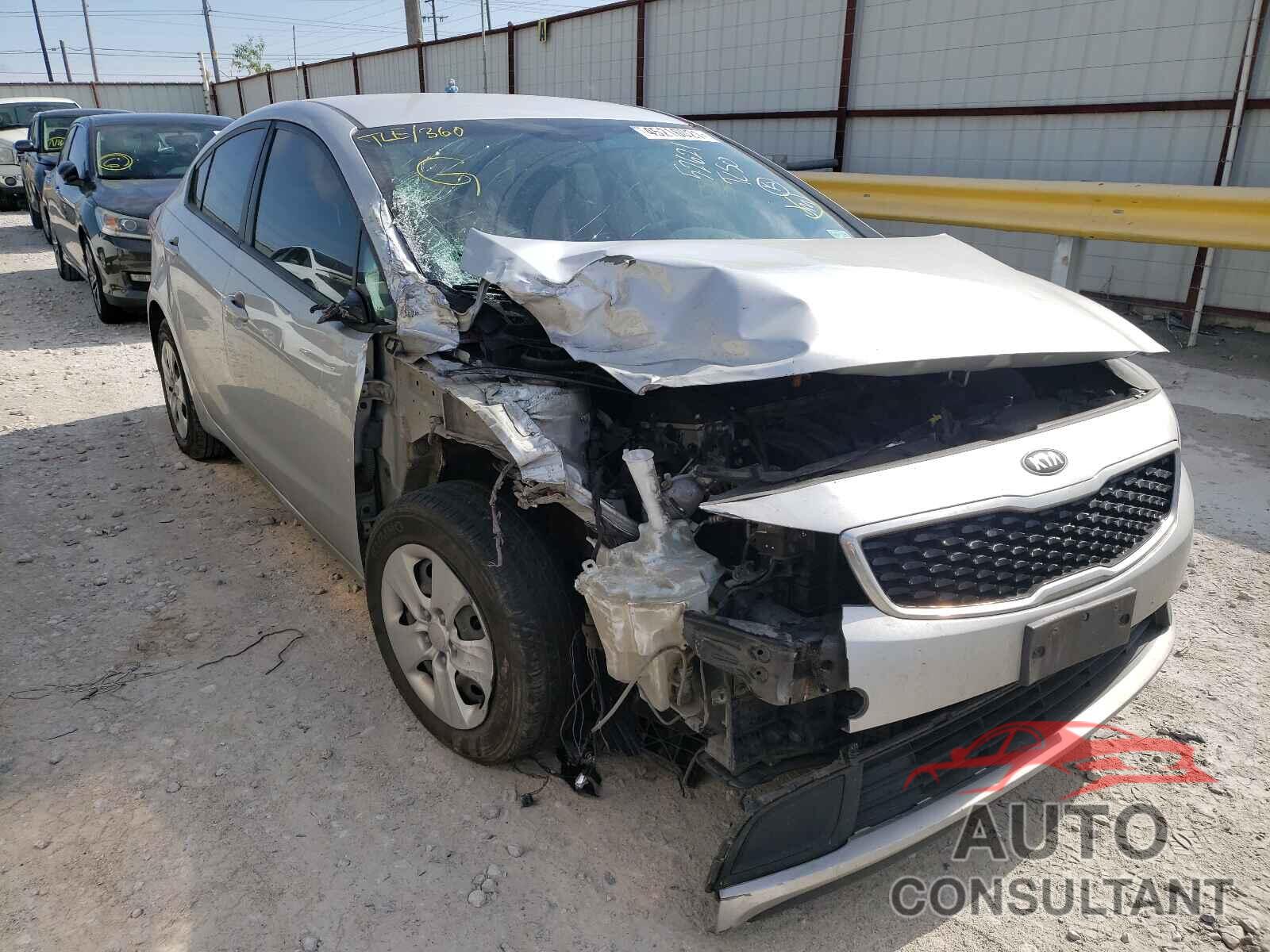 KIA FORTE 2018 - 3KPFL4A76JE218473