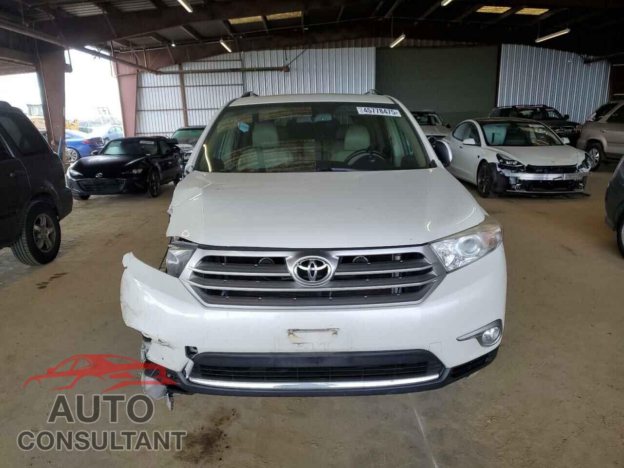 TOYOTA HIGHLANDER 2013 - 5TDBK3EH8DS253122