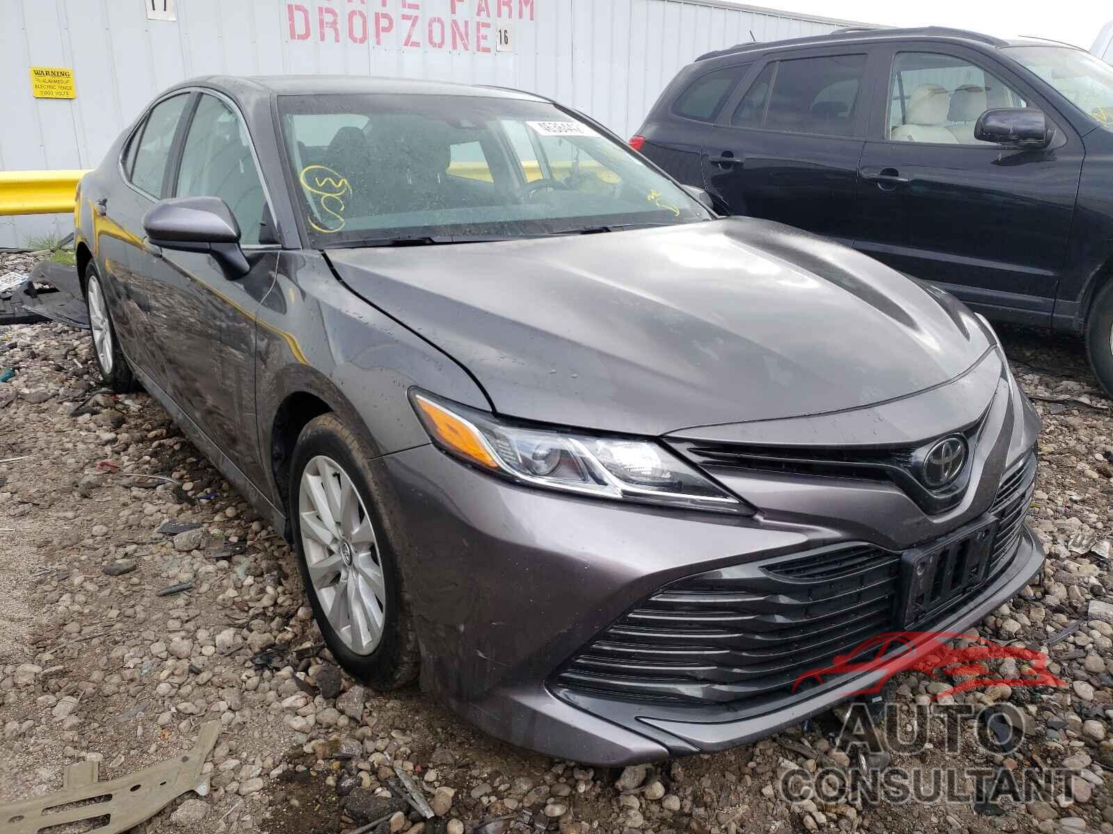 TOYOTA CAMRY 2018 - 4T1B11HK2JU091280
