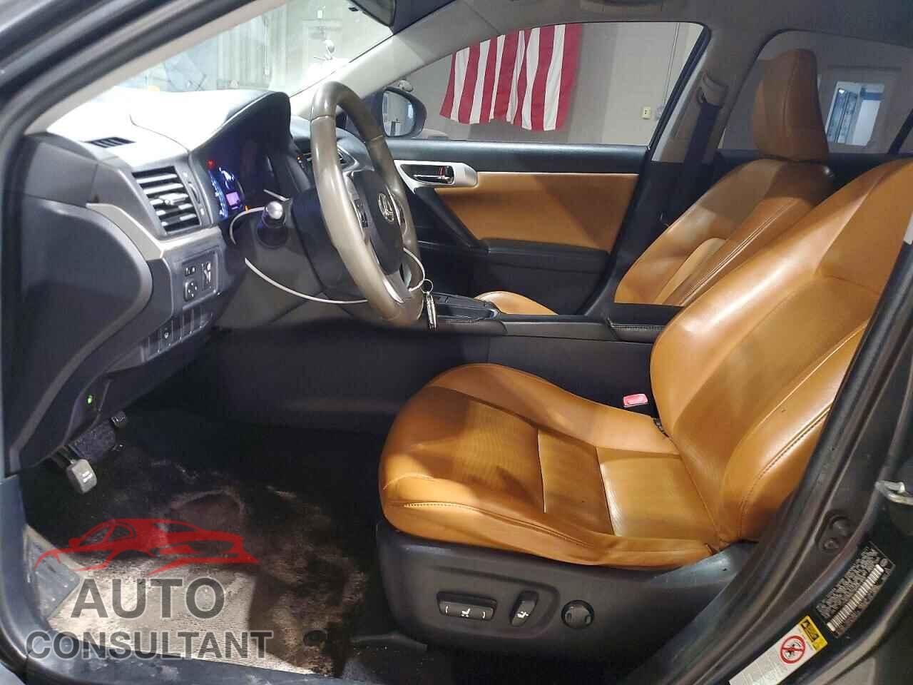 LEXUS CT 200 2011 - JTHKD5BH1B2021894