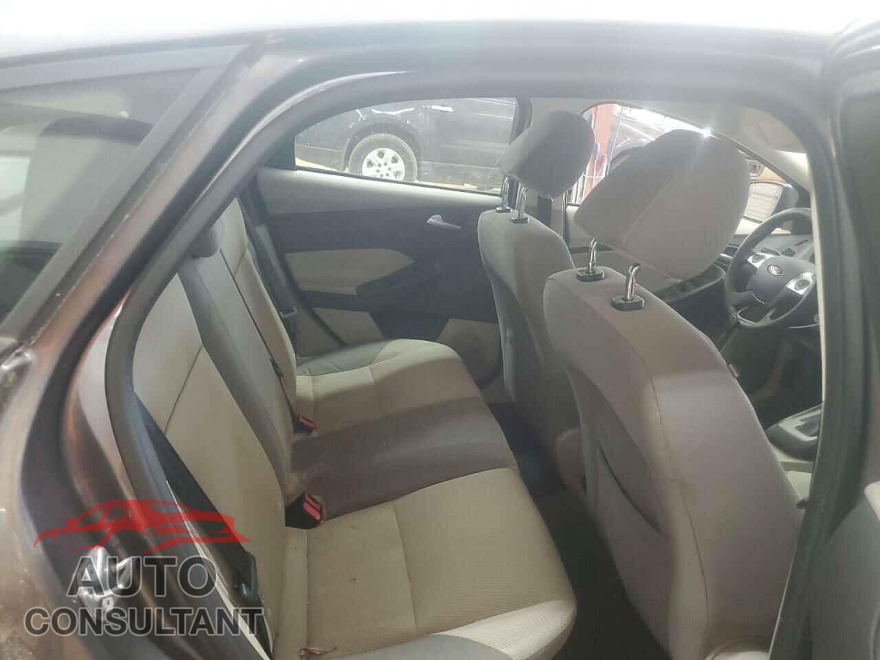 FORD FOCUS 2014 - 1FADP3K29EL435737