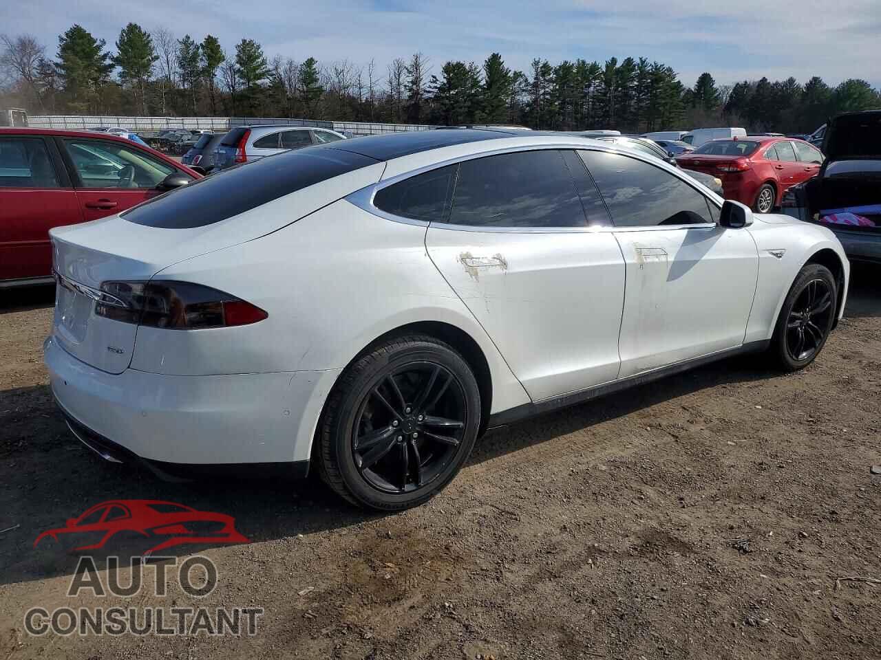 TESLA MODEL S 2015 - 5YJSA1E27FF104176