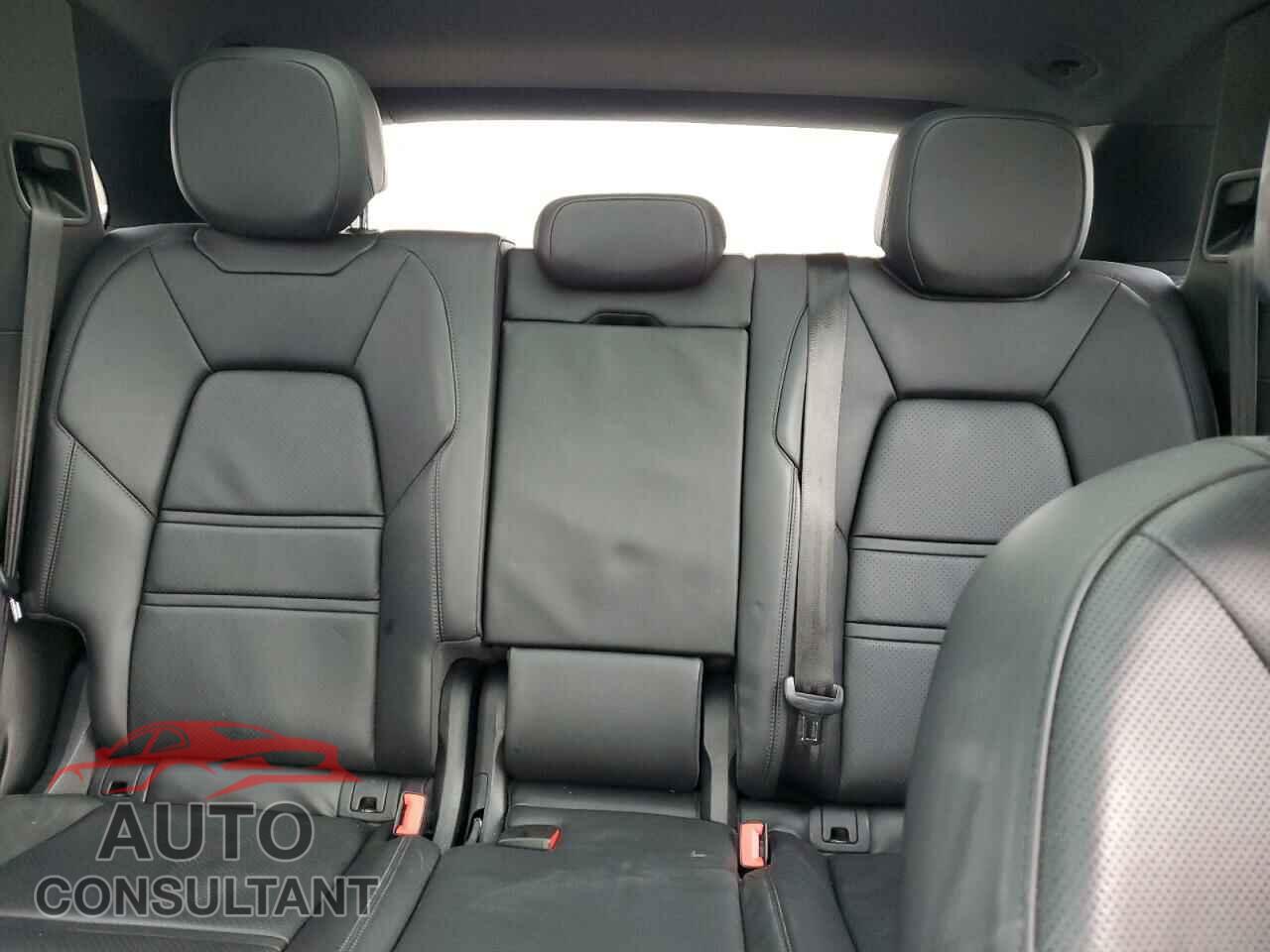 PORSCHE CAYENNE 2019 - WP1AE2AY6KDA50885