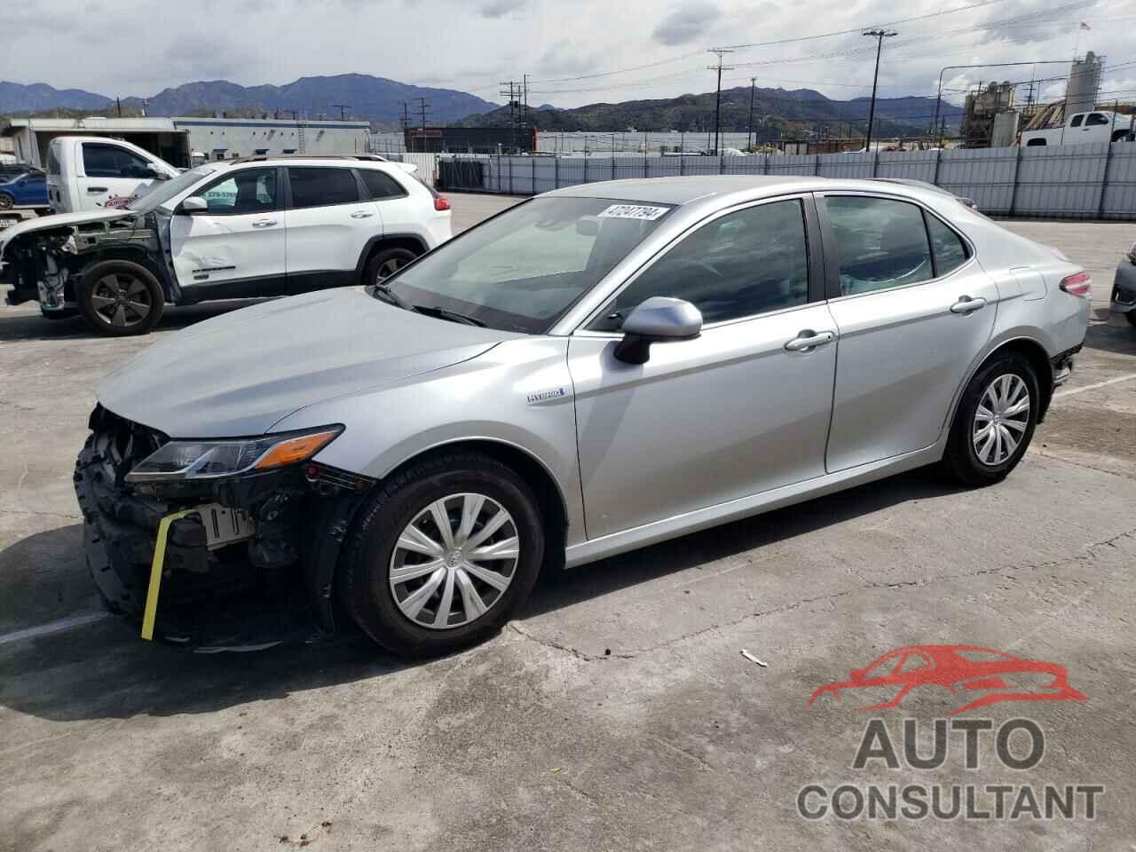 TOYOTA CAMRY 2018 - 4T1B31HK6JU002708
